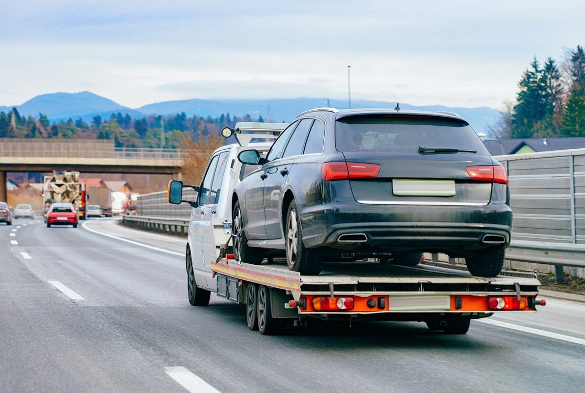 Dispose of Your Dead Car: Explore the Perks of Car Removal Services!