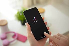 Diving Deep: TikTok’s Activity Status Feature Explored